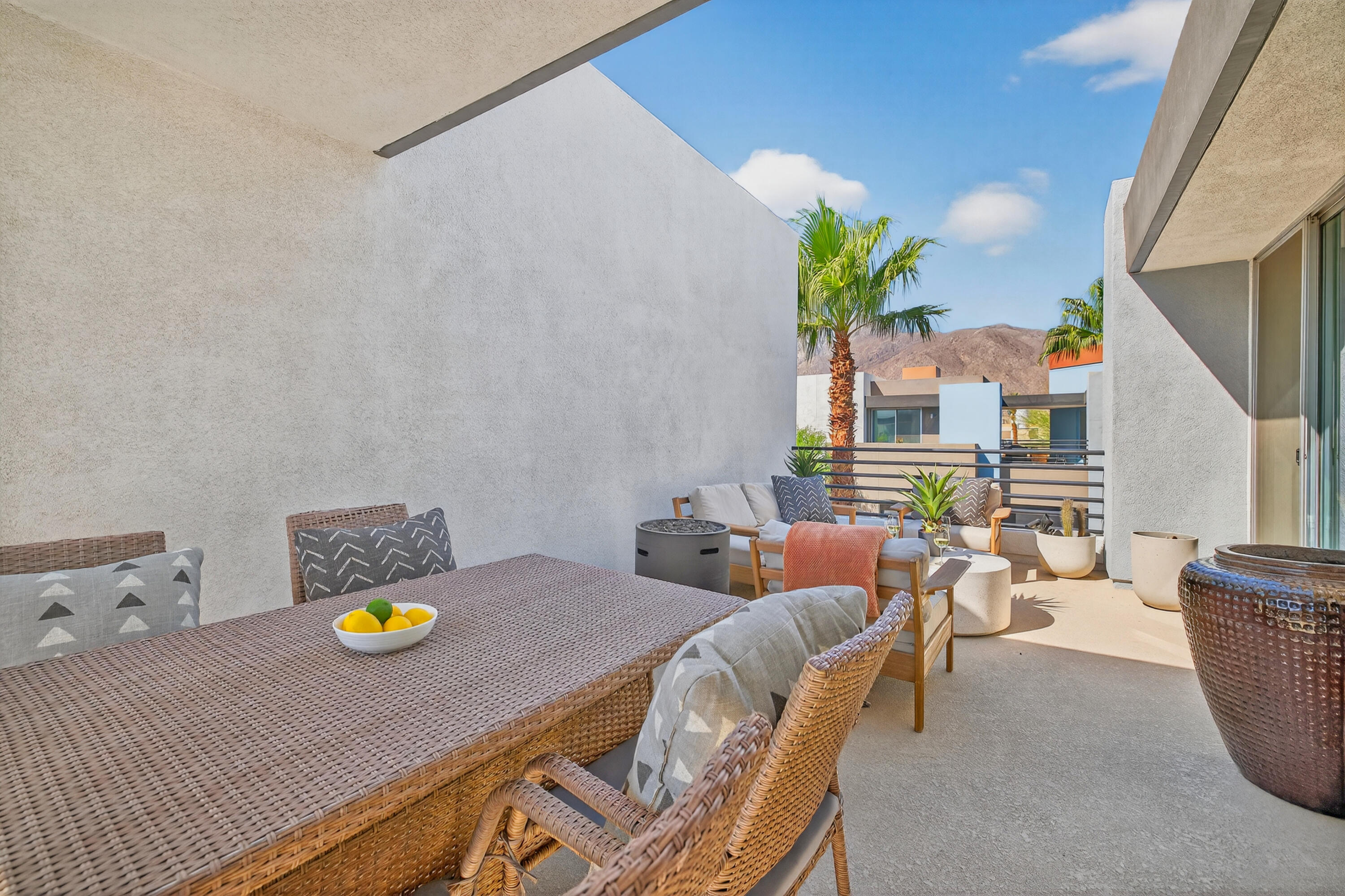3552 Melody LN