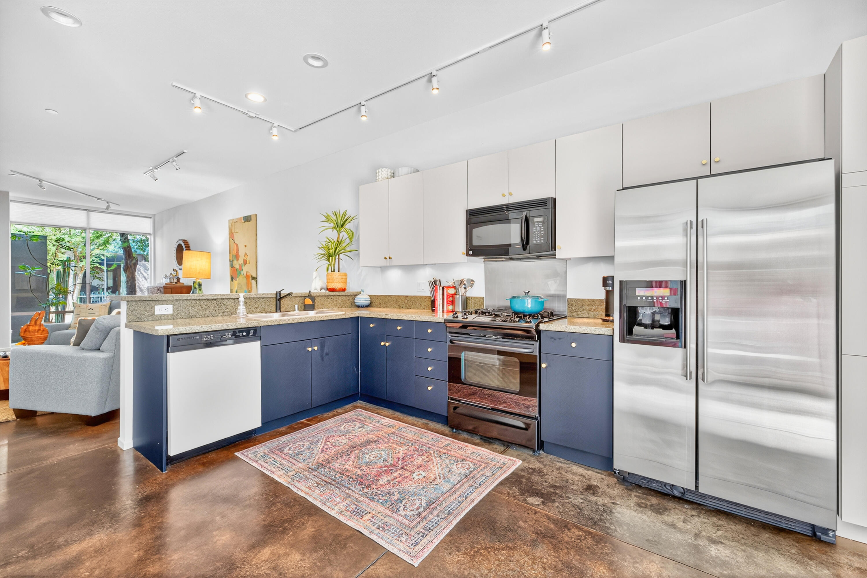 3552 Melody LN