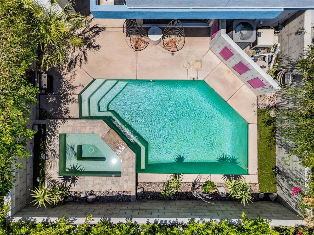 3552 Melody LN