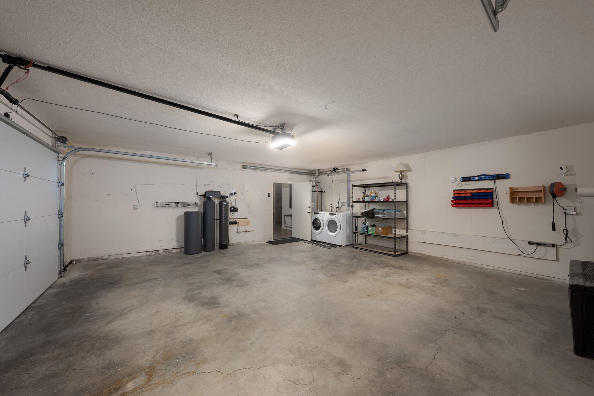 2884 Sundance CIR