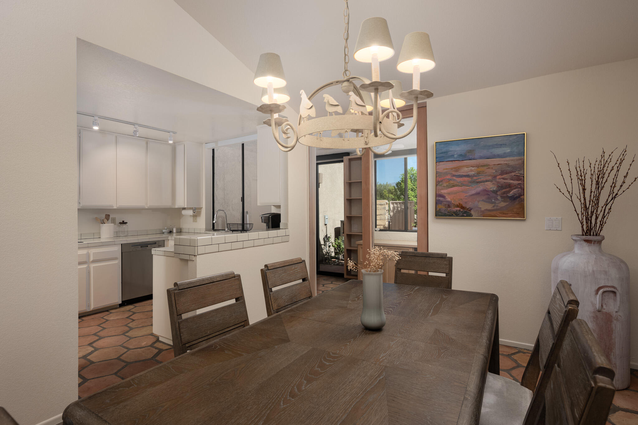 2884 Sundance CIR