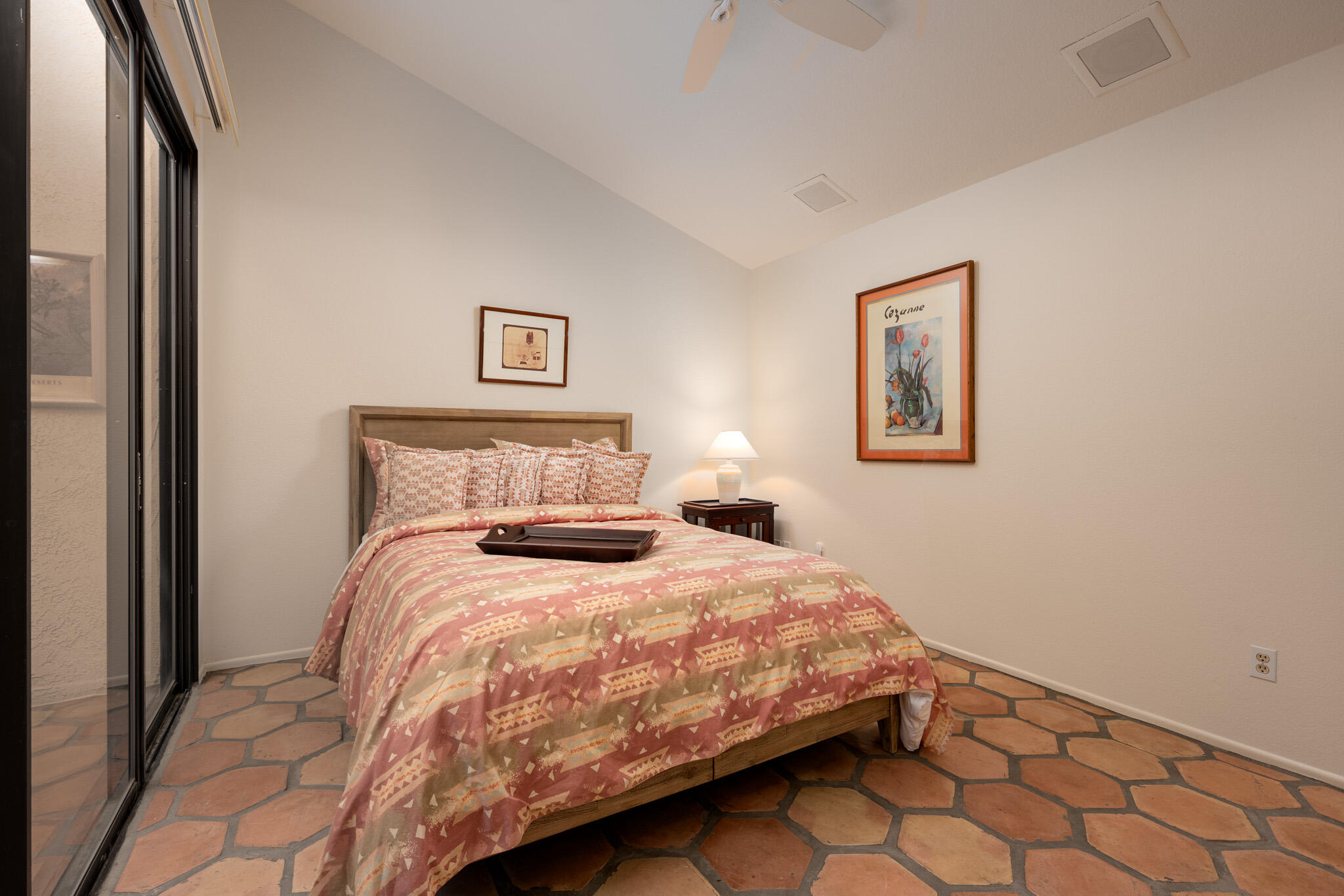 2884 Sundance CIR