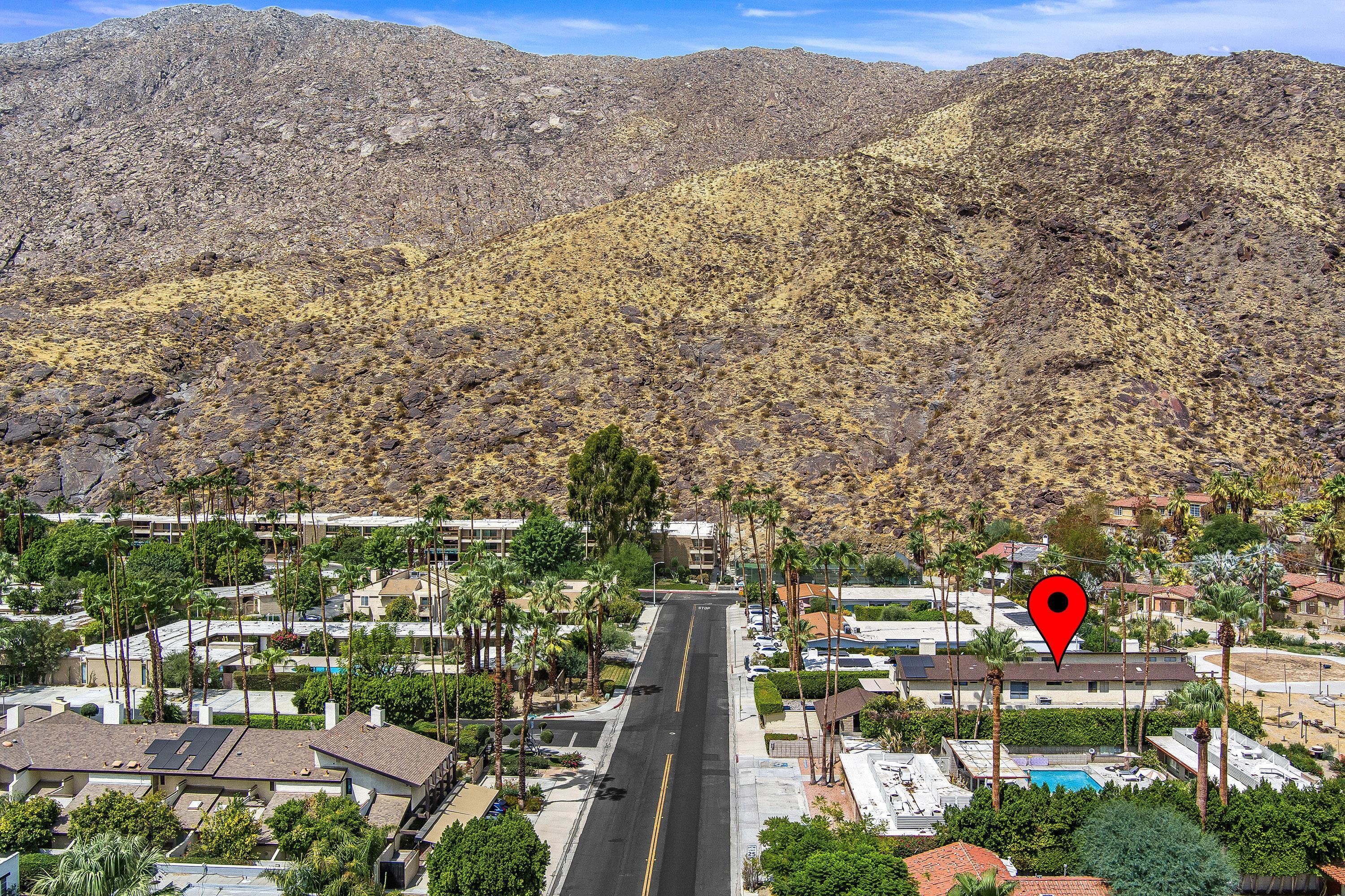 572 W Arenas RD Unit: 2