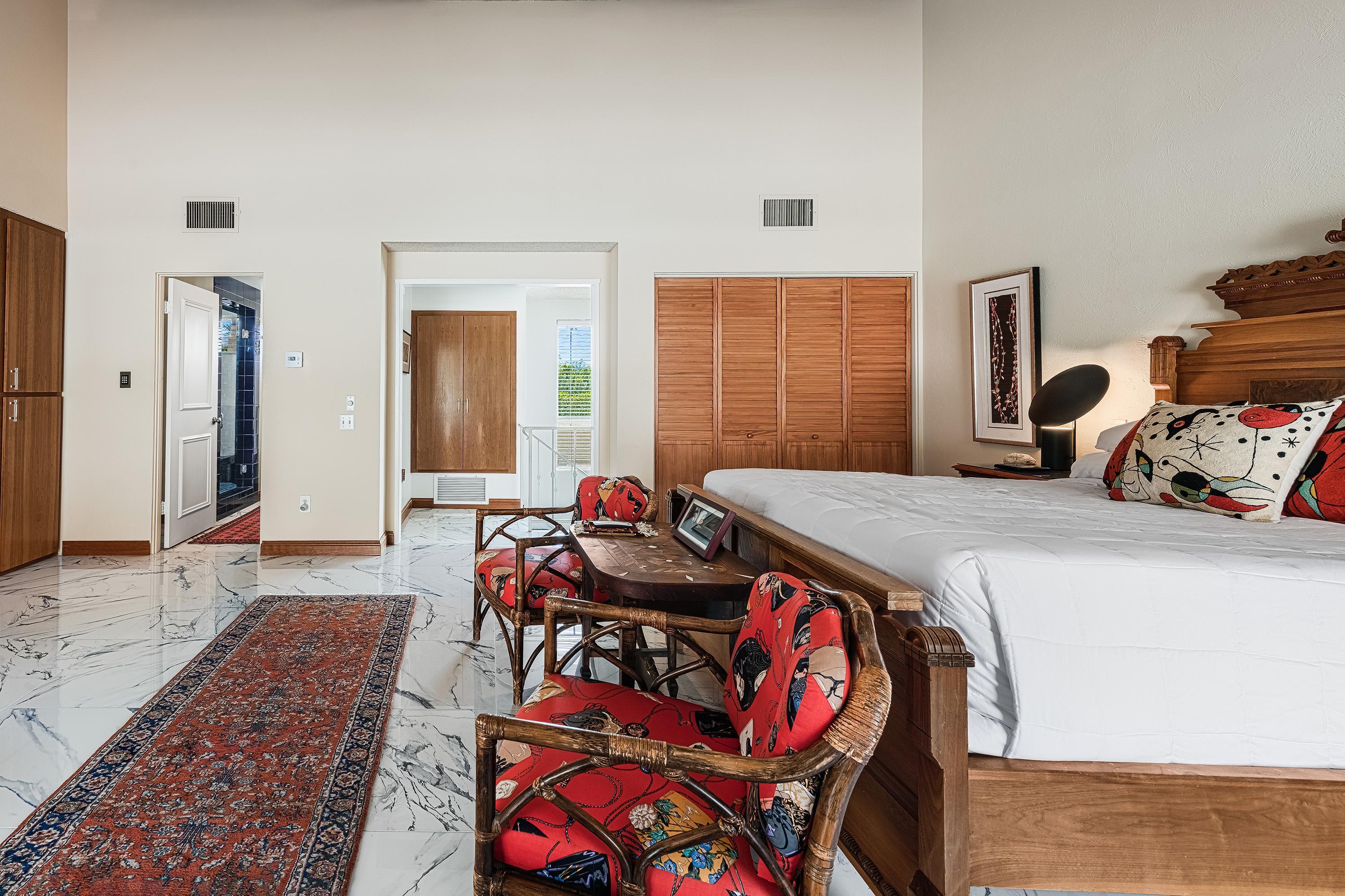 572 W Arenas RD Unit: 2