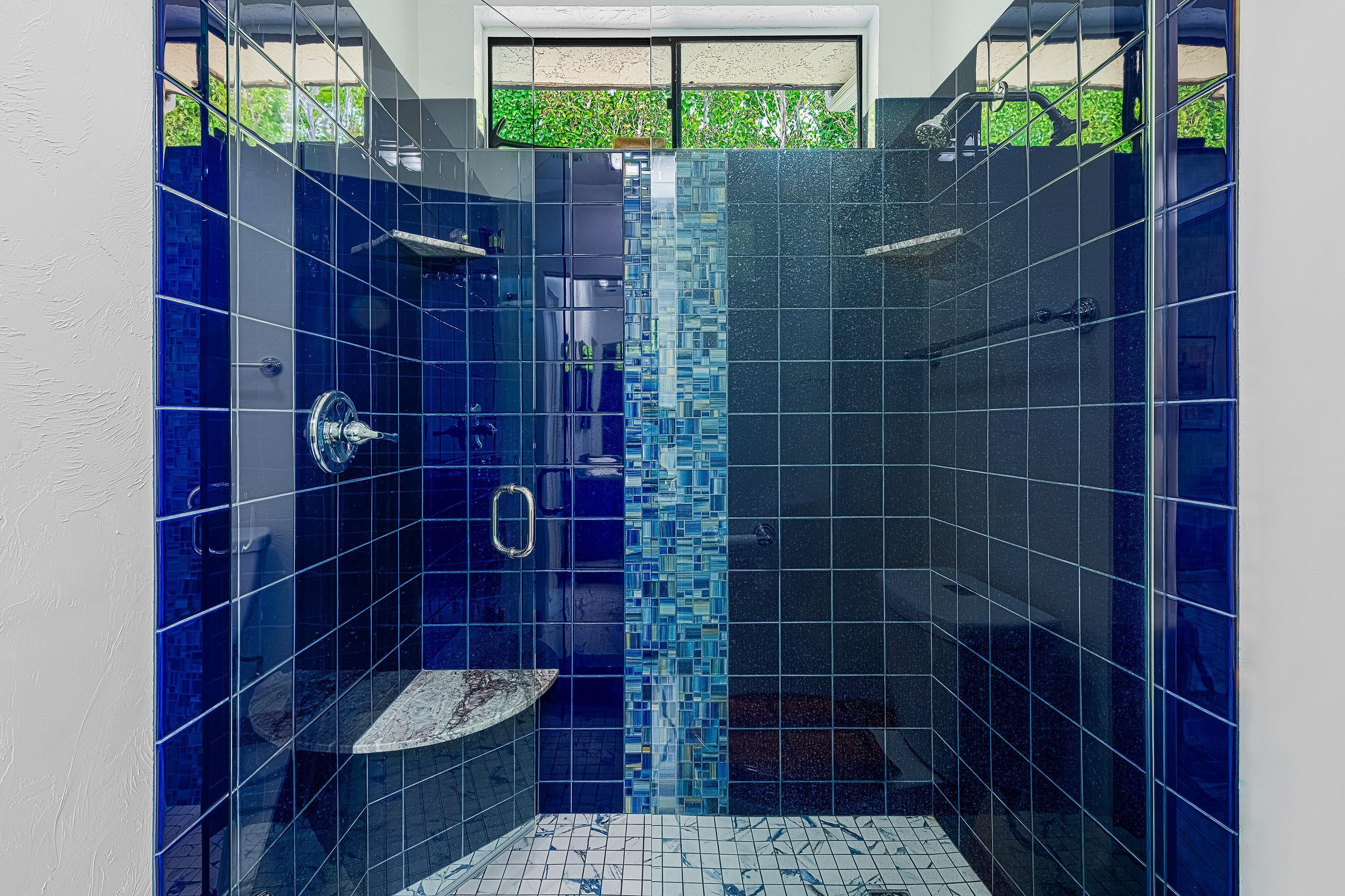 572 W Arenas RD Unit: 2