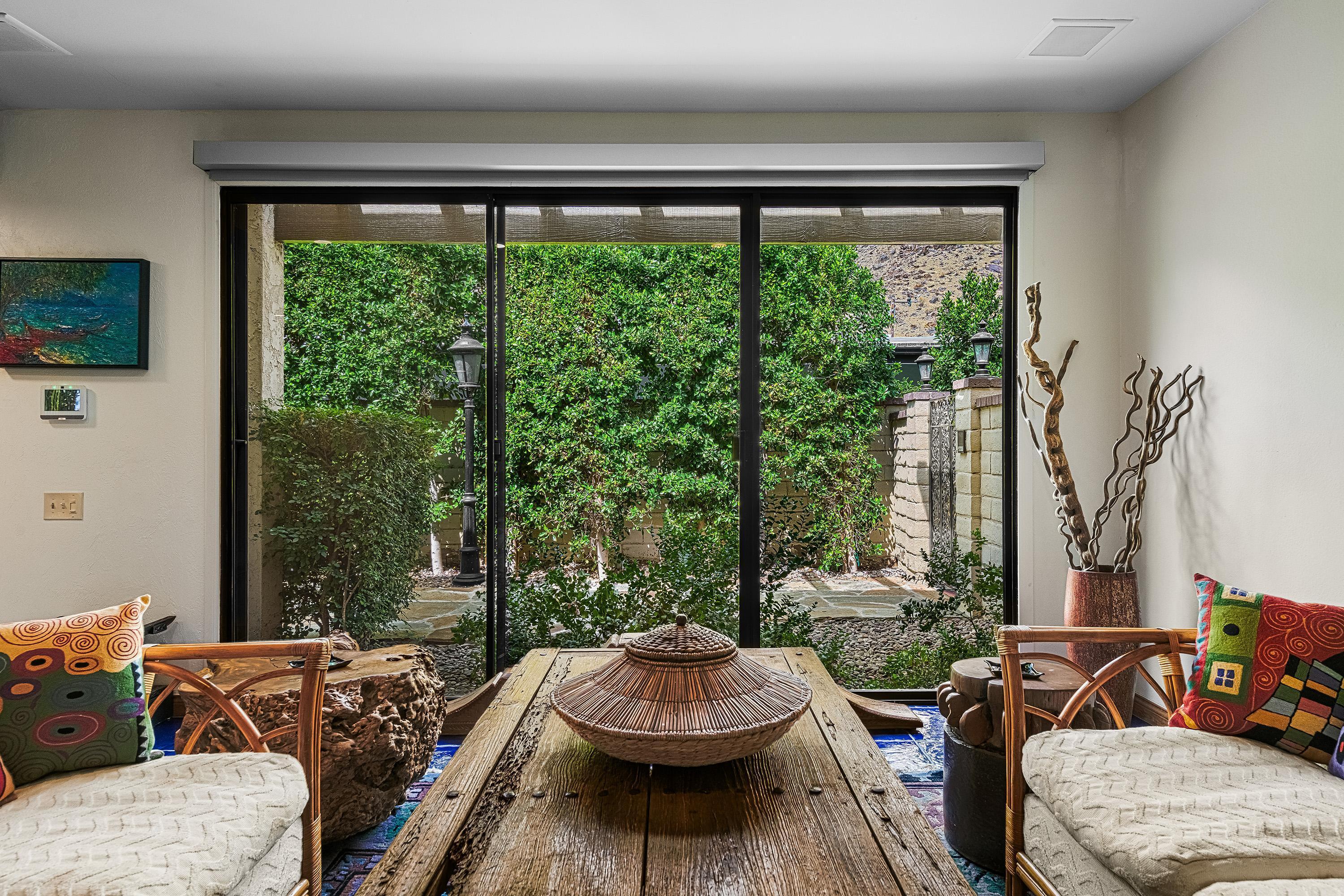 572 W Arenas RD Unit: 2