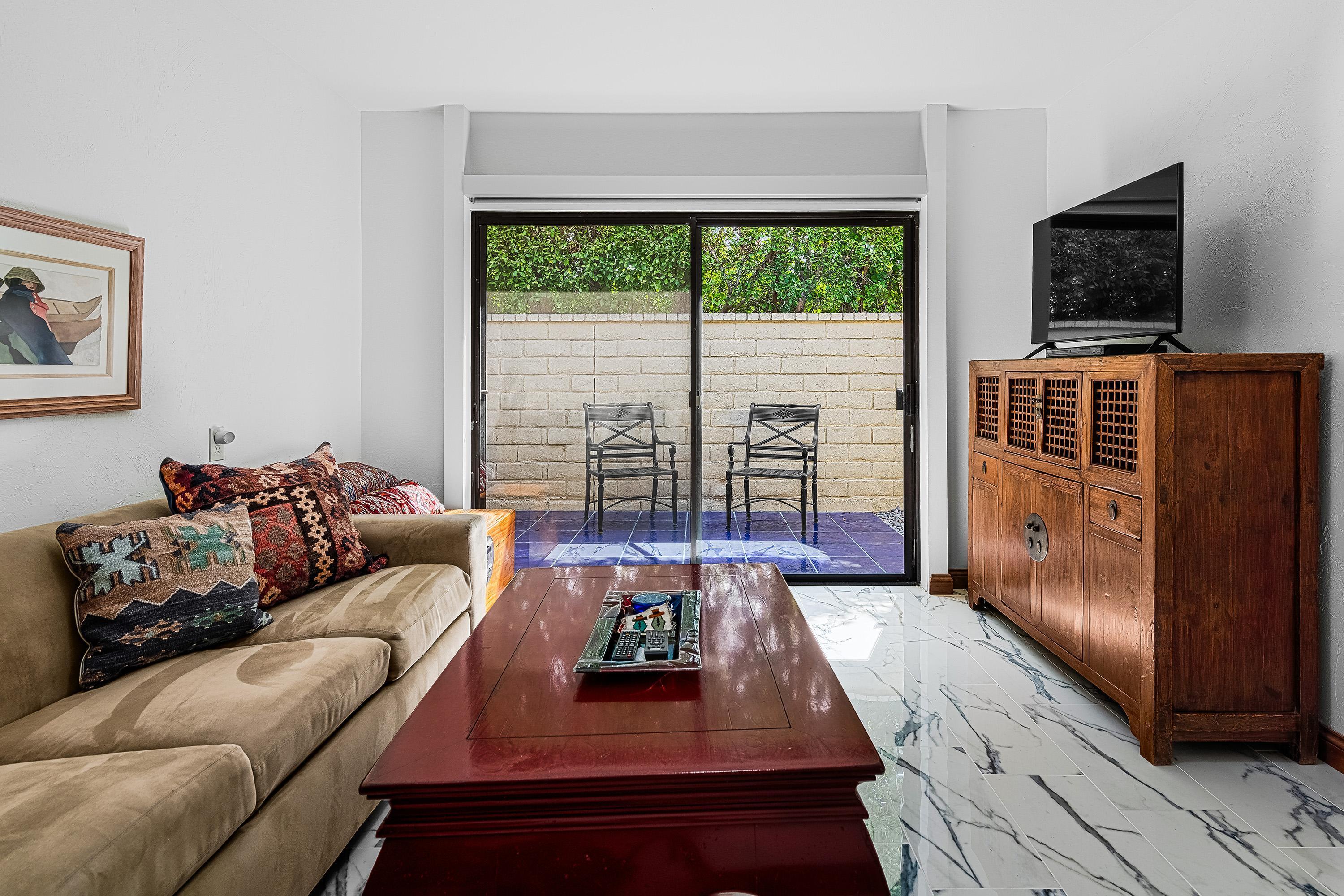 572 W Arenas RD Unit: 2