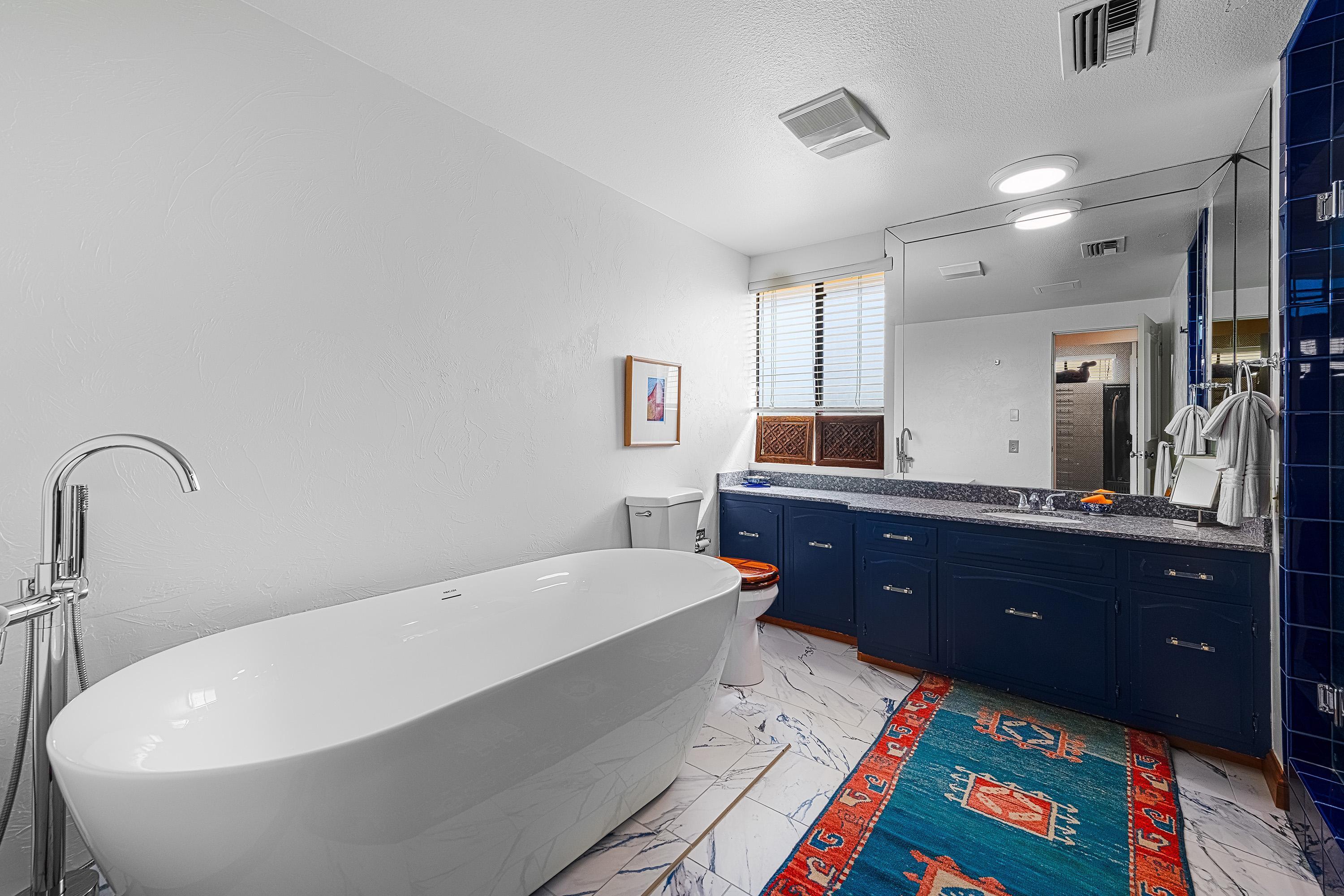 572 W Arenas RD Unit: 2