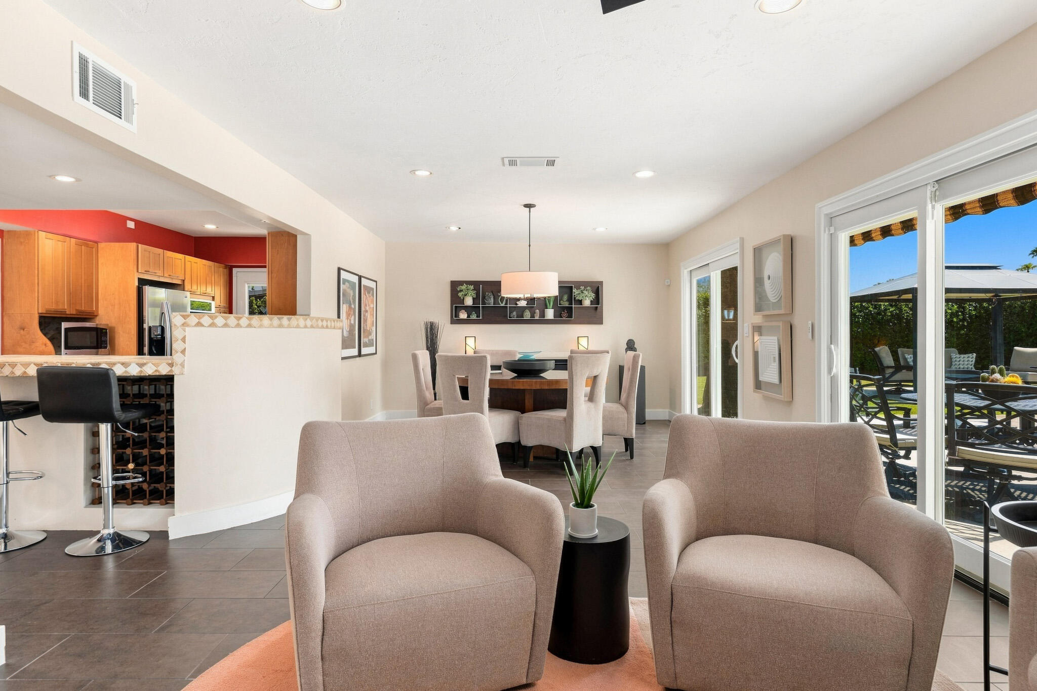 355 W Chino Canyon RD