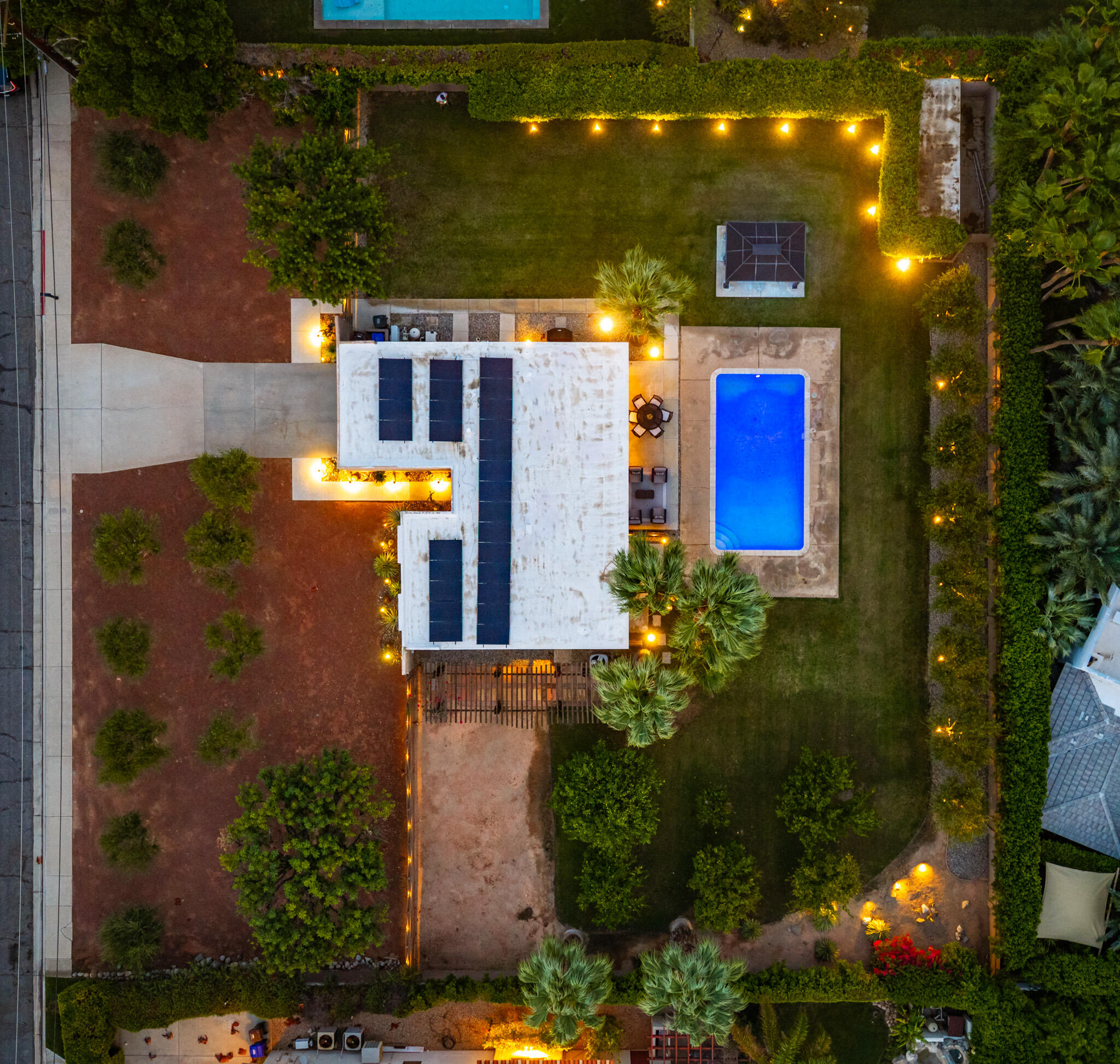 355 W Chino Canyon RD