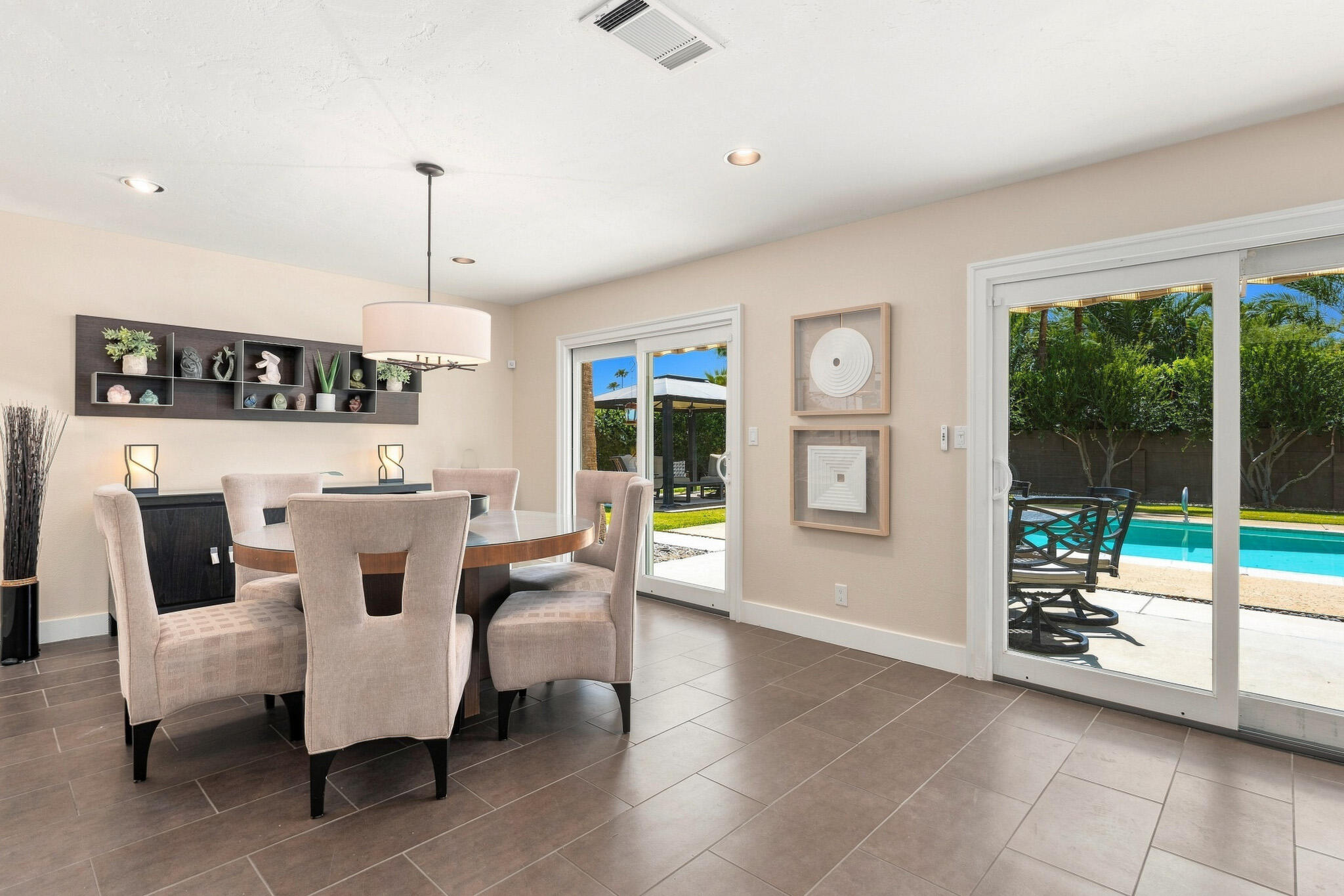 355 W Chino Canyon RD