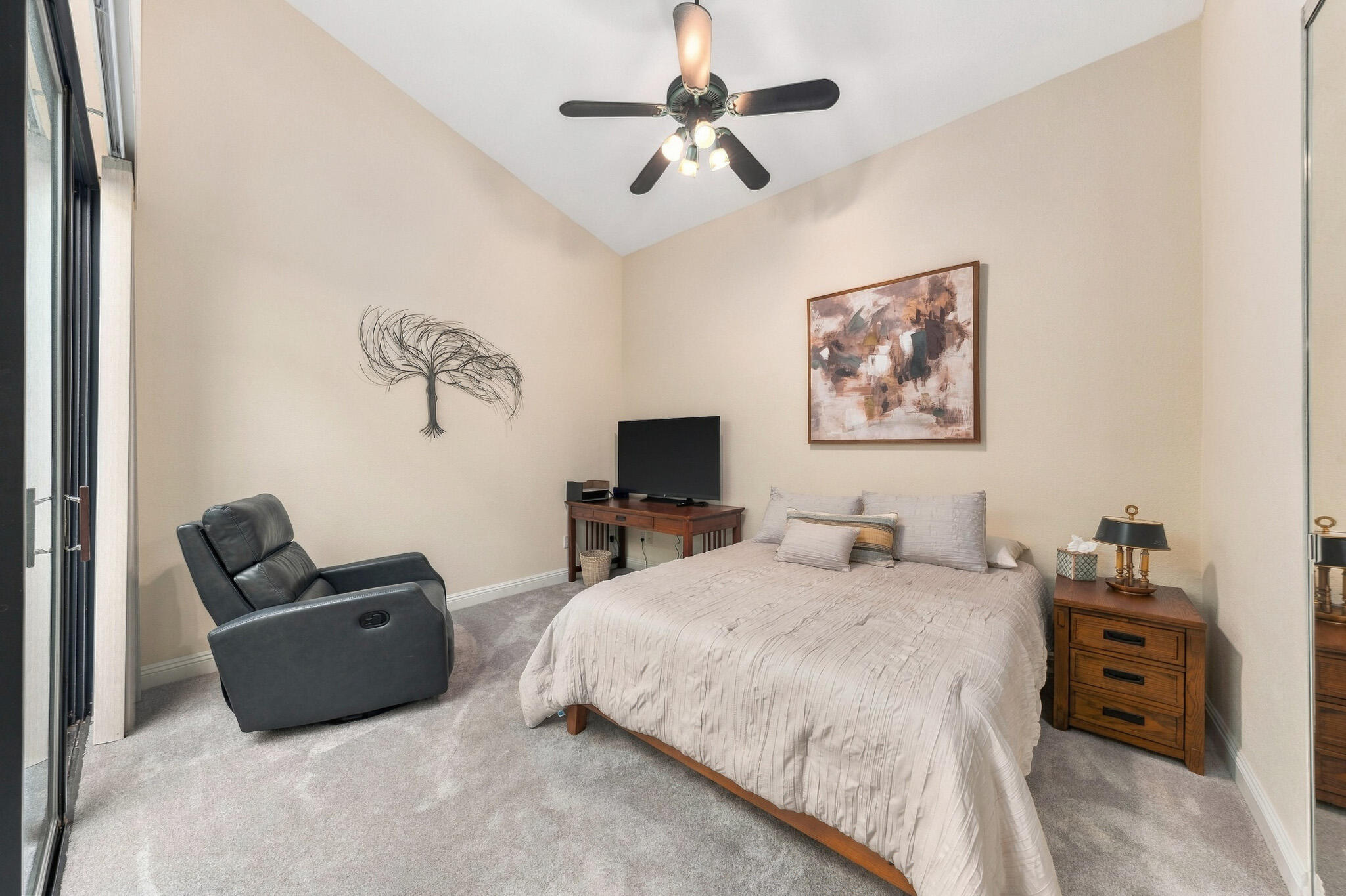971 Sundance CIR