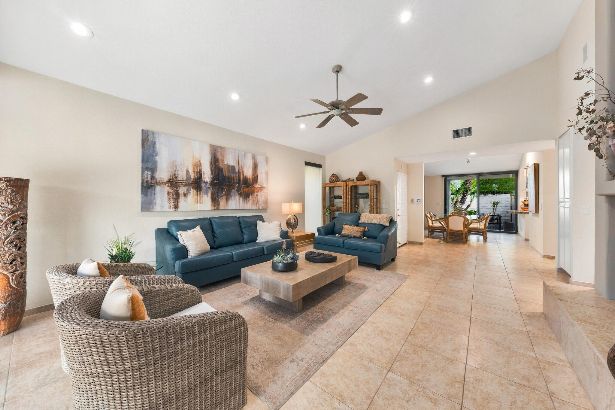 971 Sundance CIR