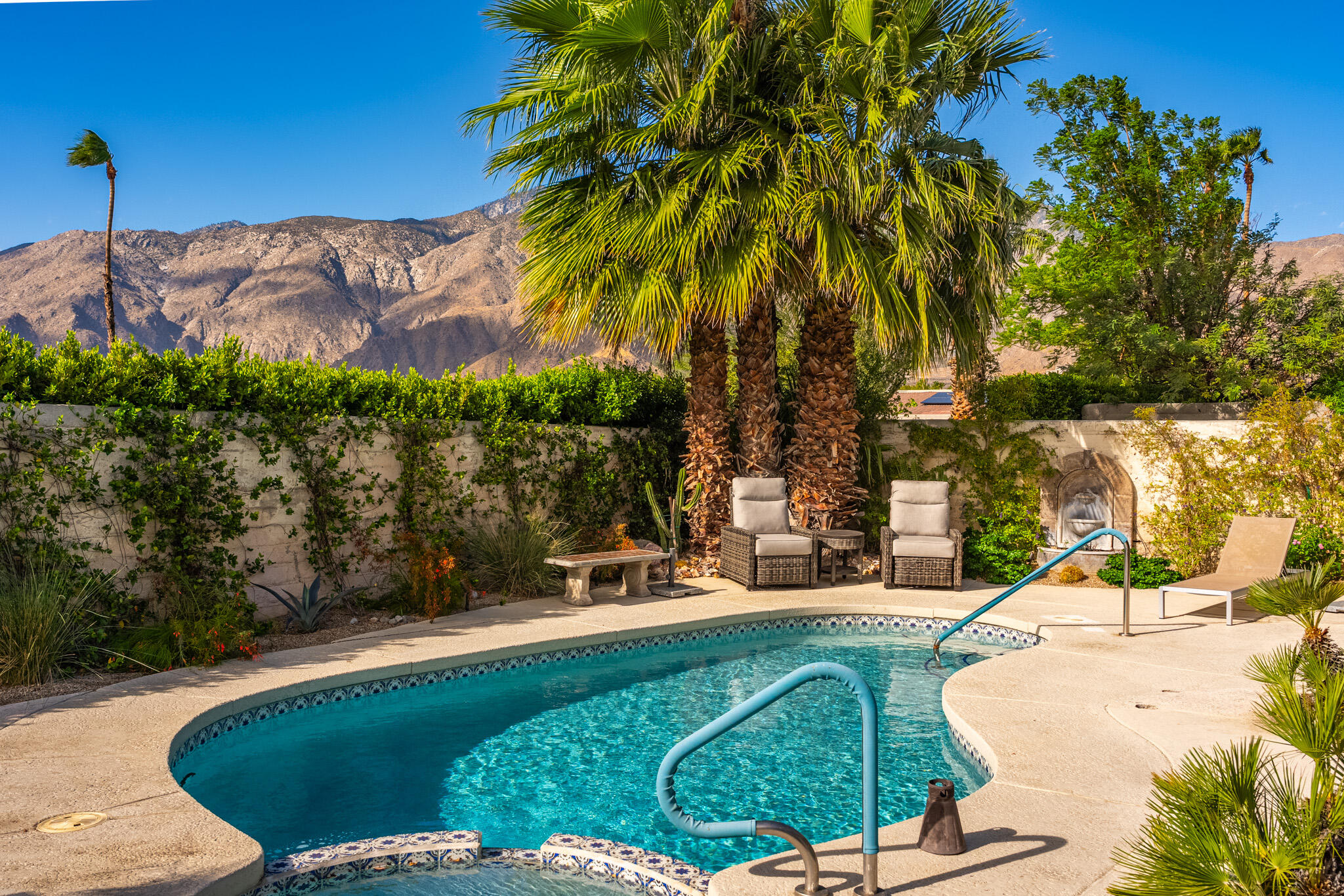 971 Sundance CIR