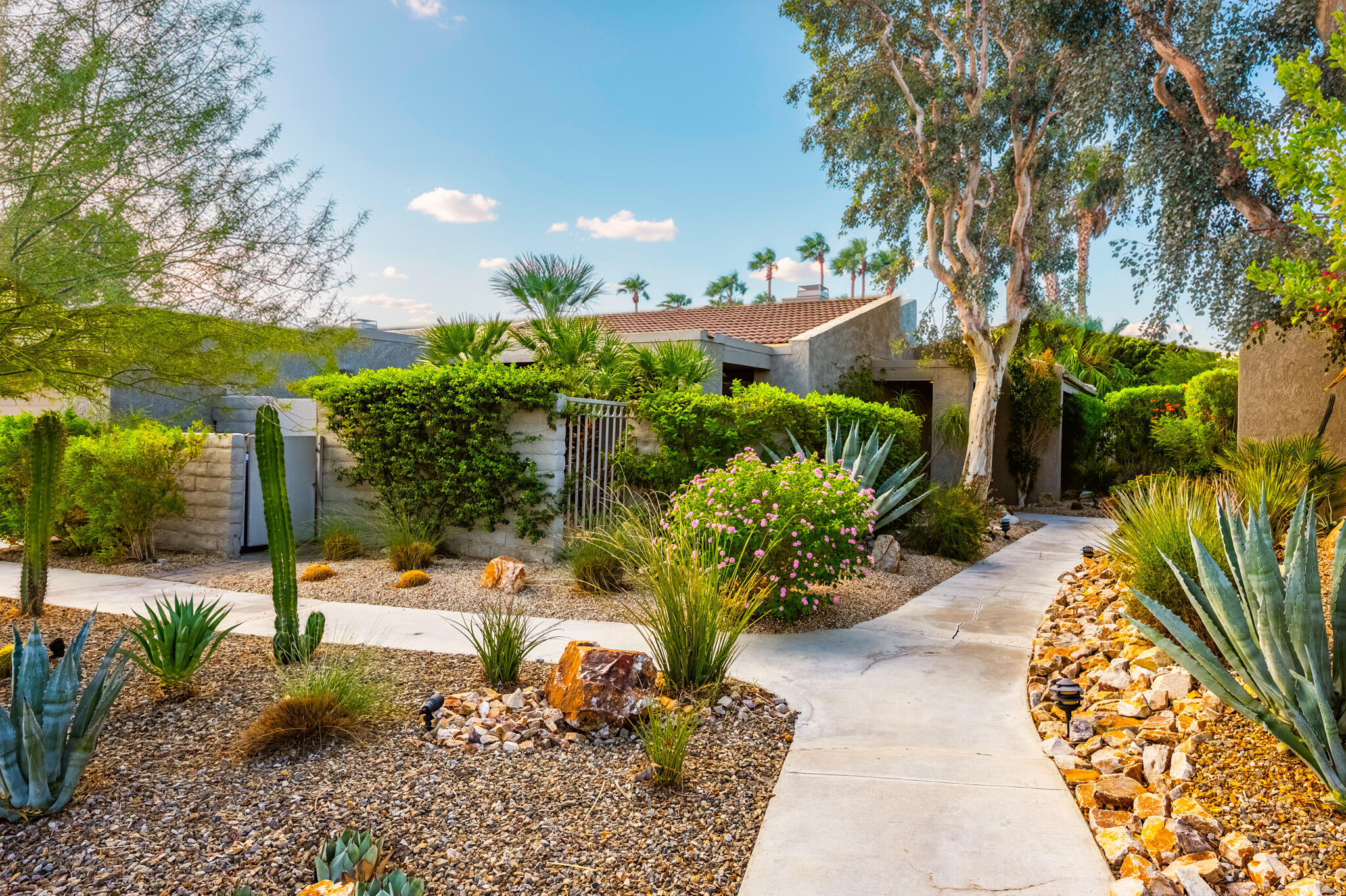 971 Sundance CIR