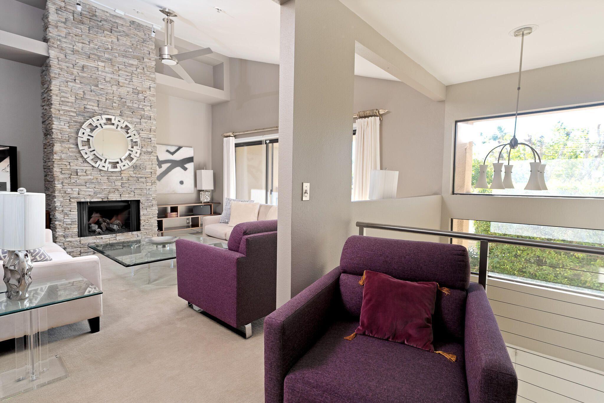 943 Village SQ