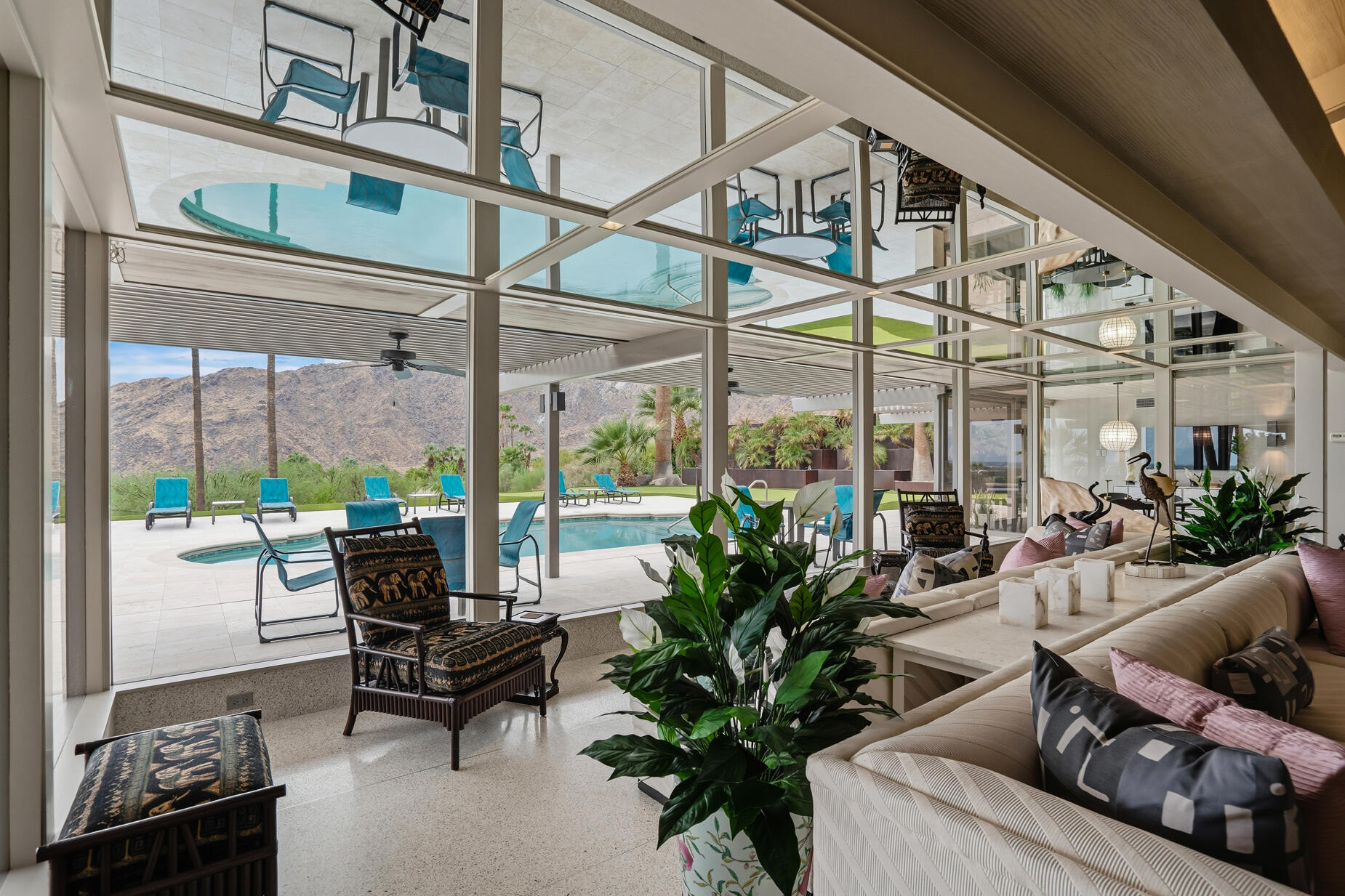 855 W Coronado AVE