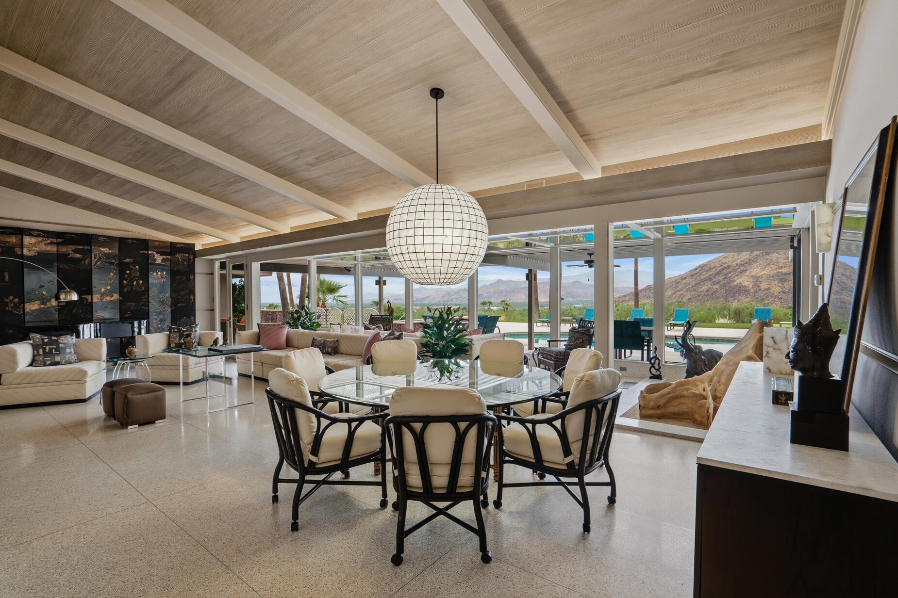 855 W Coronado AVE