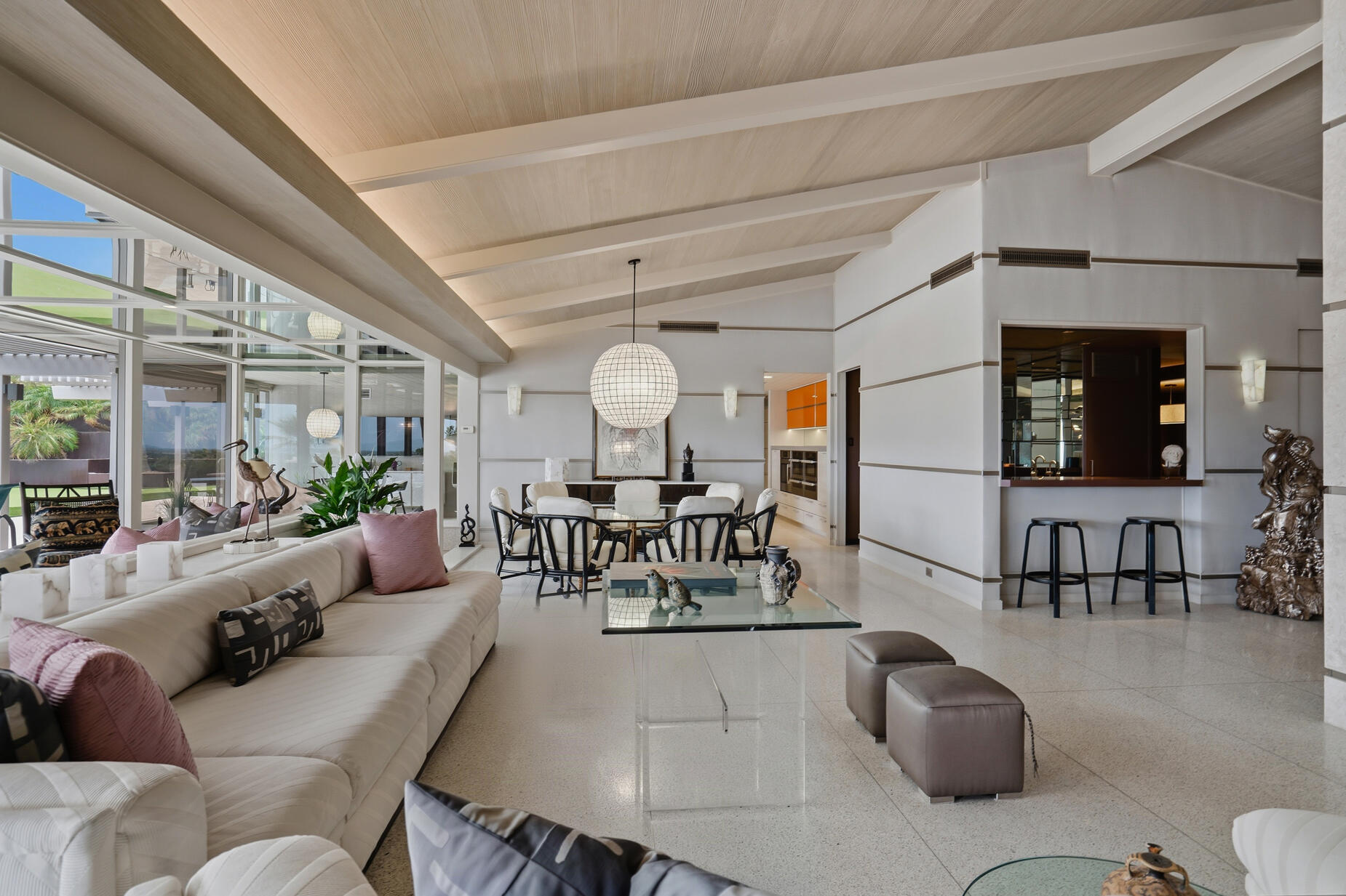 855 W Coronado AVE
