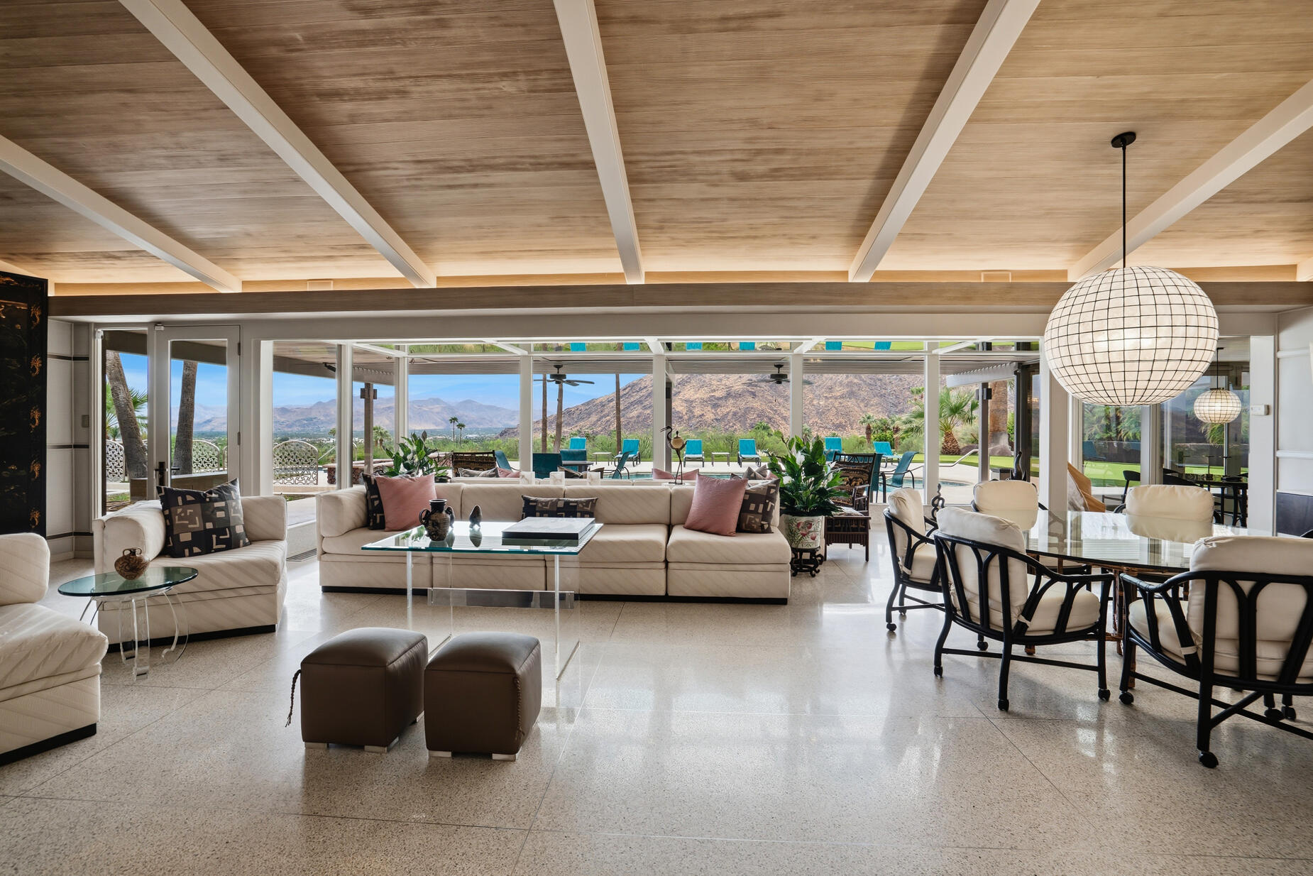 855 W Coronado AVE