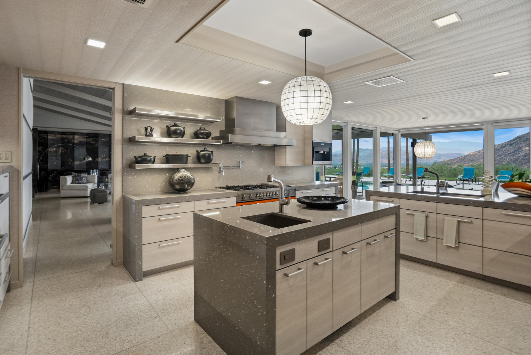 855 W Coronado AVE