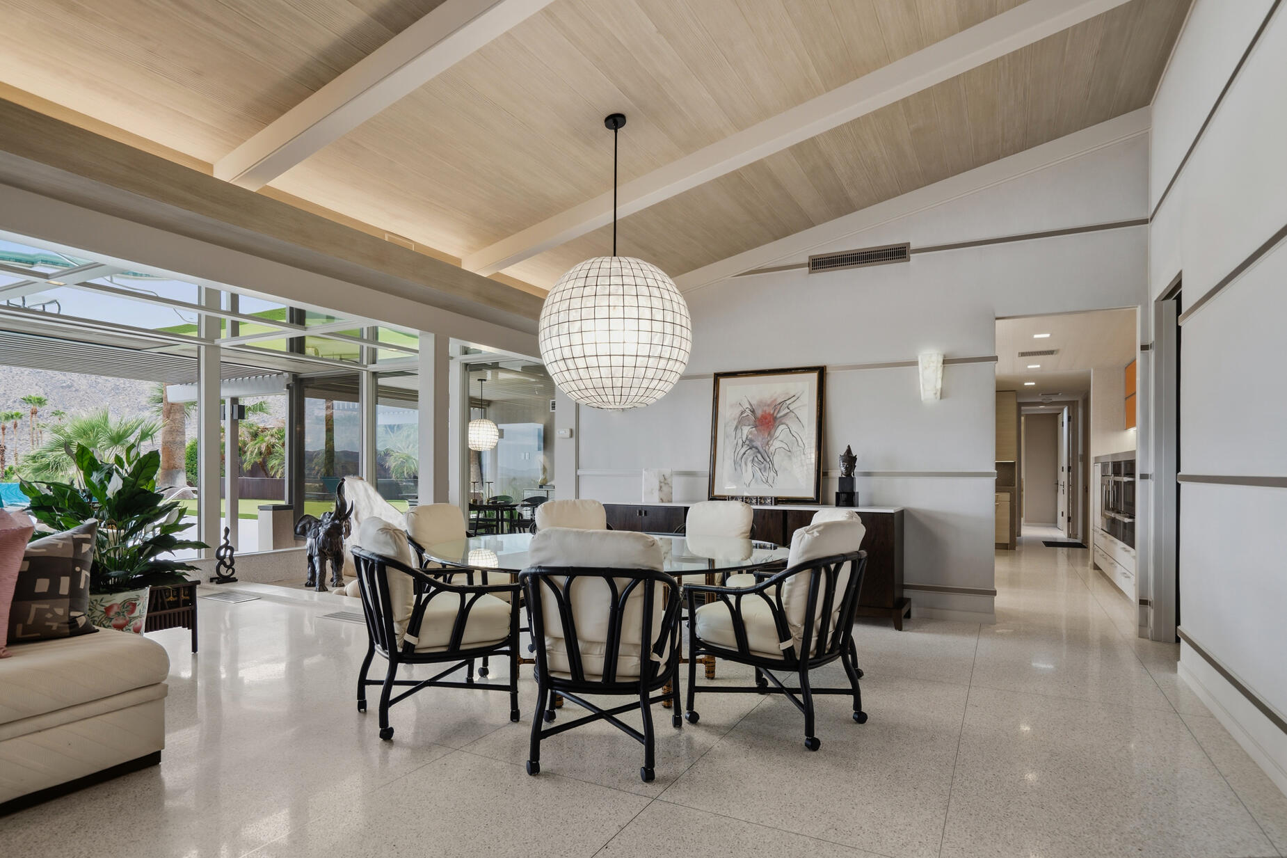 855 W Coronado AVE