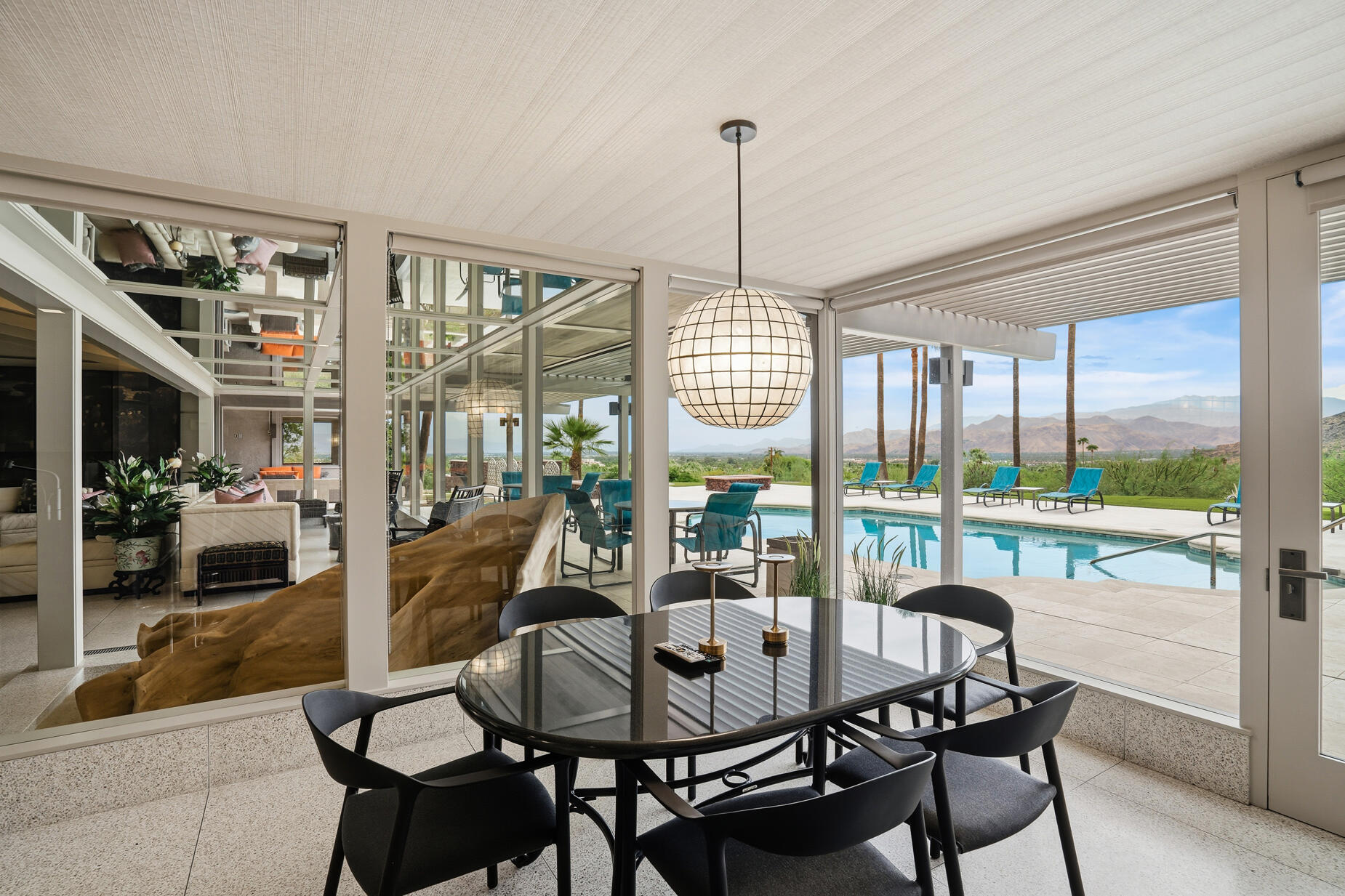855 W Coronado AVE