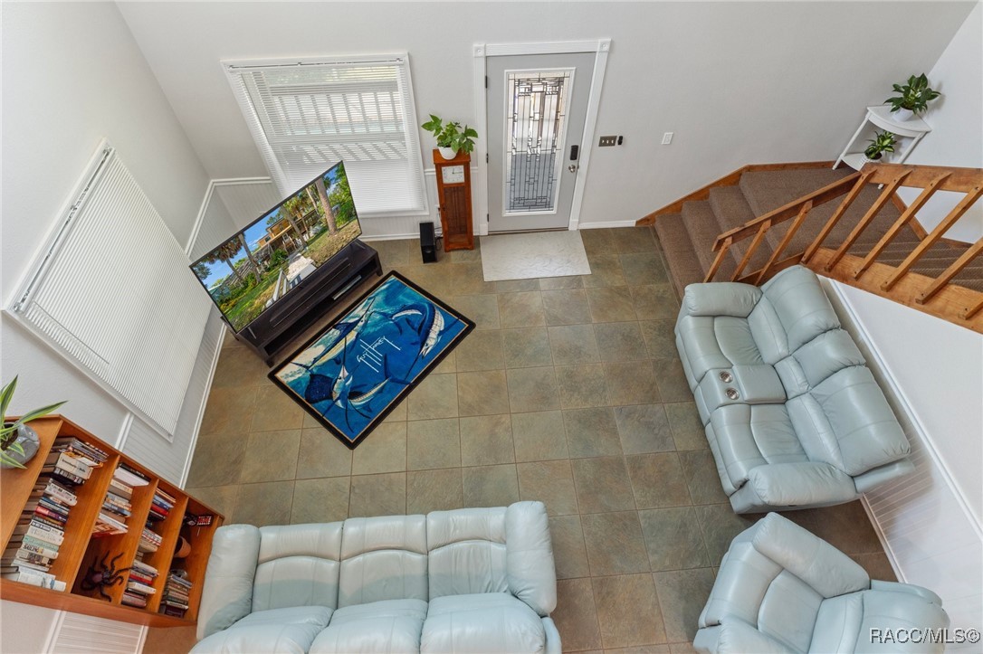 3679 N Suwannee Point