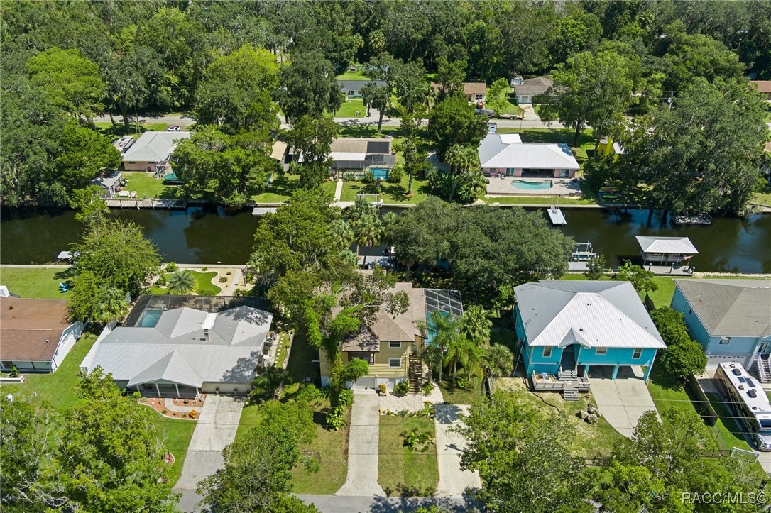 3679 N Suwannee Point