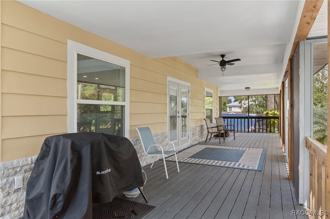3679 N Suwannee Point