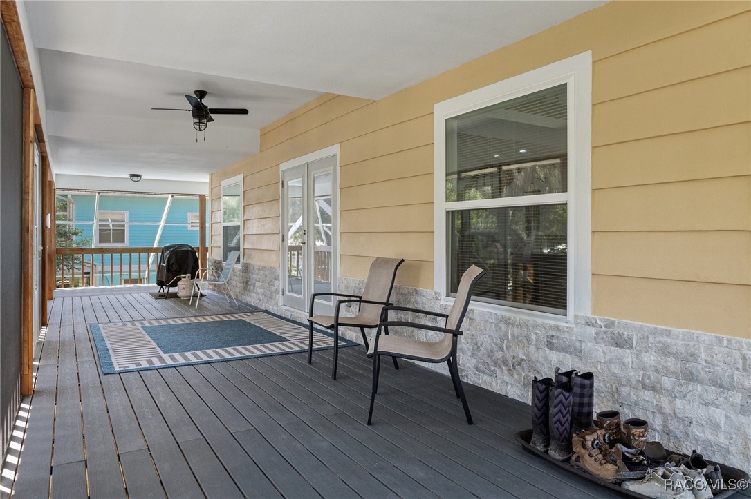 3679 N Suwannee Point