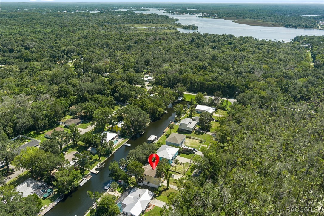 3679 N Suwannee Point