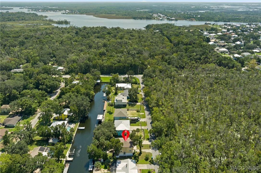 3679 N Suwannee Point