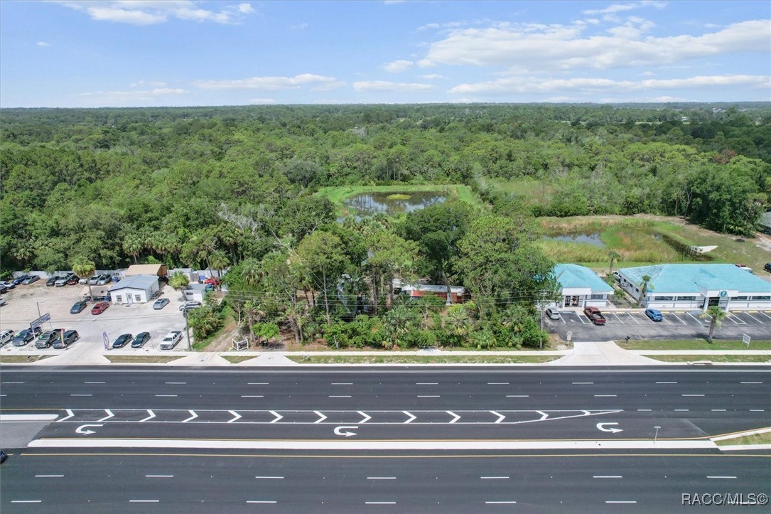 660 N Suncoast Boulevard