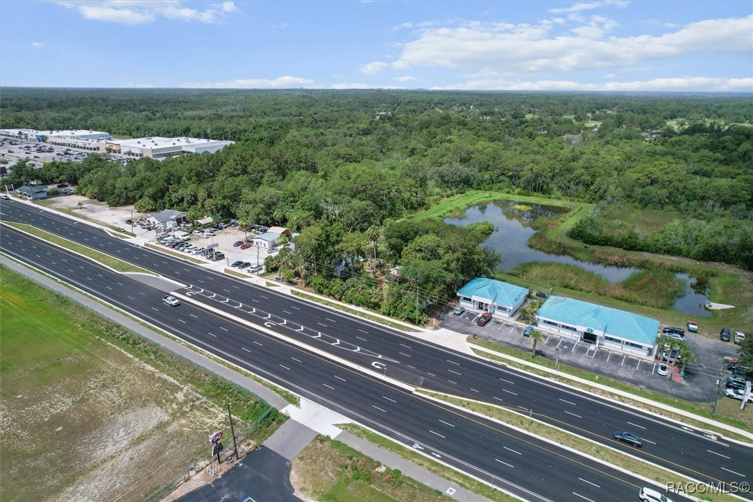 660 N Suncoast Boulevard