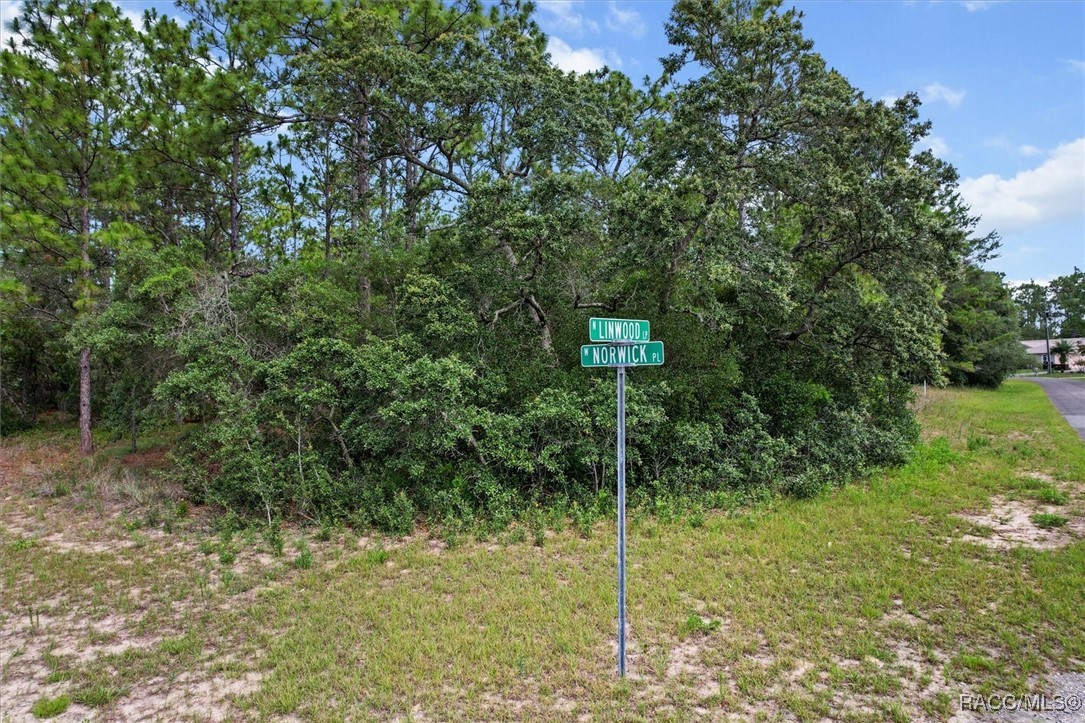 3621 W Norwick Place