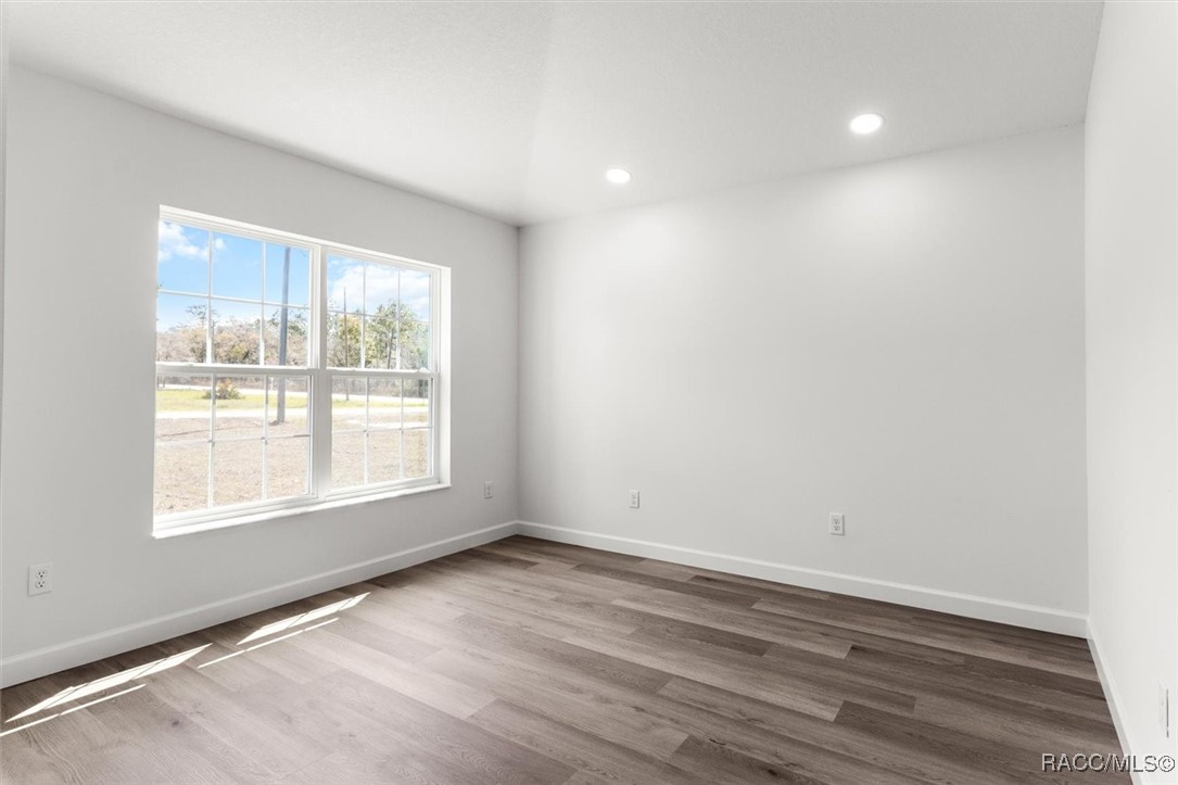 14183 English Sparrow Road