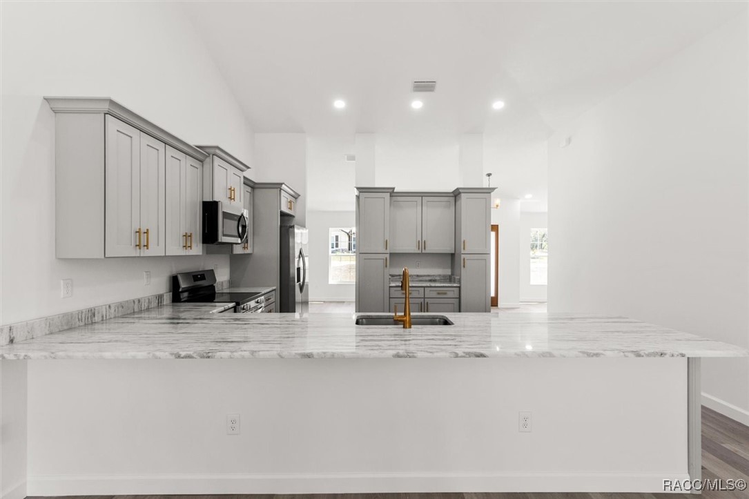 14183 English Sparrow Road