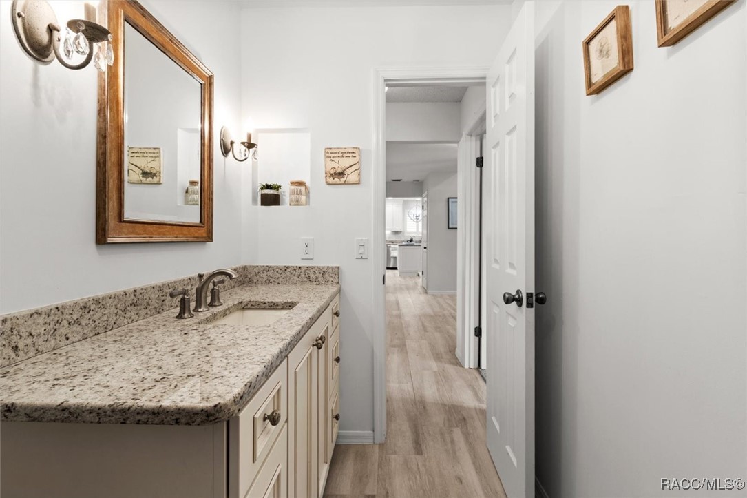 5259 S Stetson Point Drive