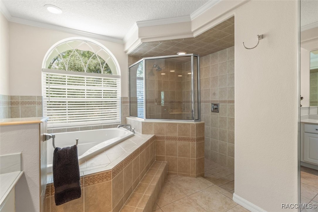 5235 N Cheyenne Drive