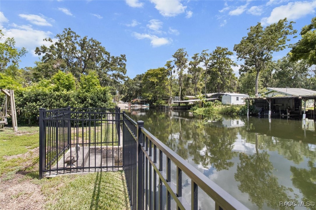 10090 S Riviera Point