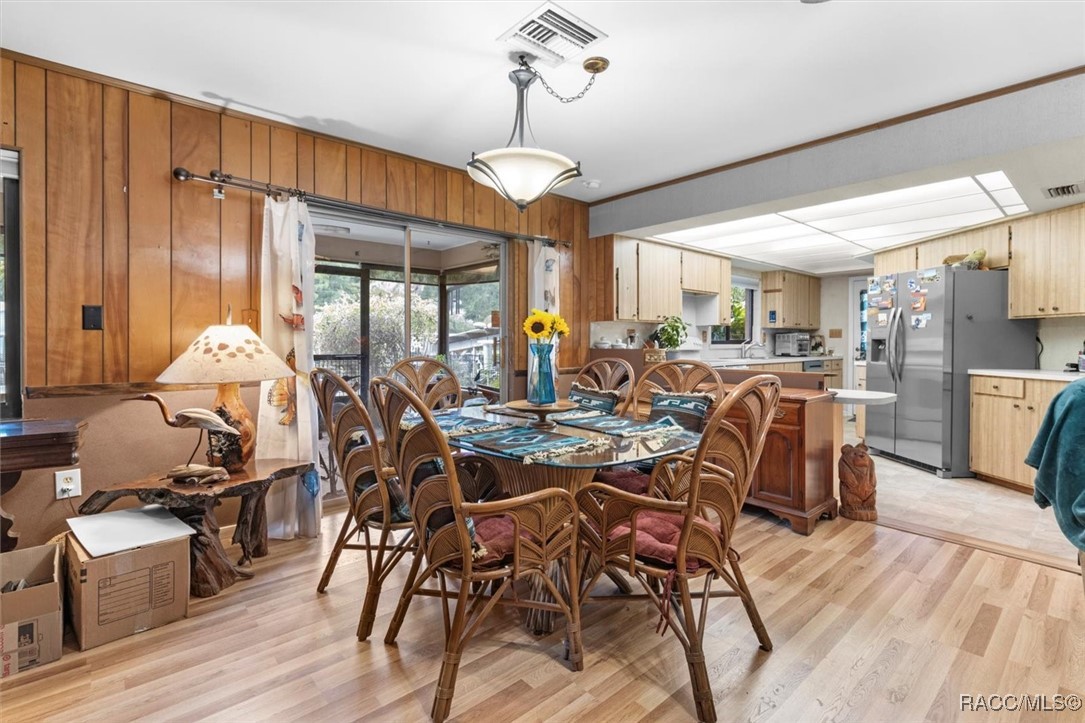 10090 S Riviera Point