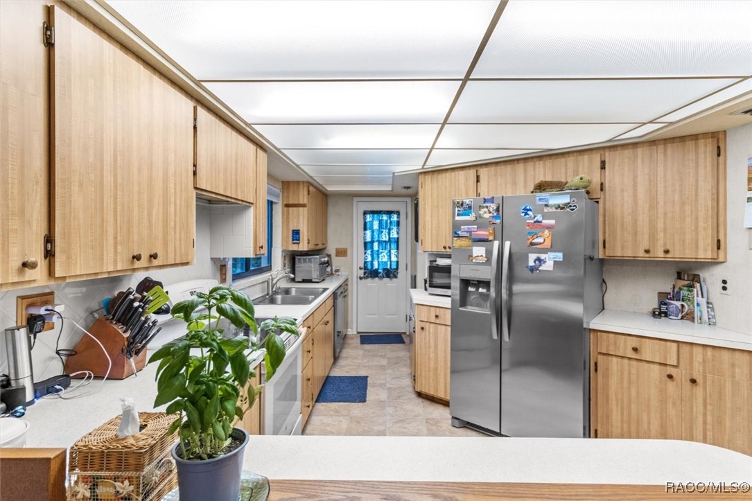 10090 S Riviera Point