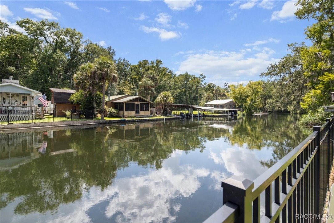 10090 S Riviera Point