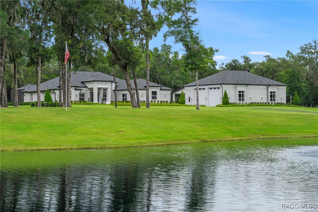 1825 W Oak Valley Court