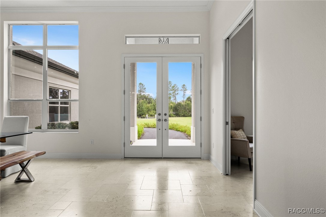 1825 W Oak Valley Court