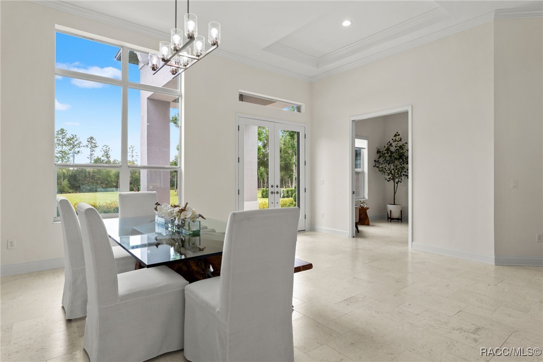 1825 W Oak Valley Court