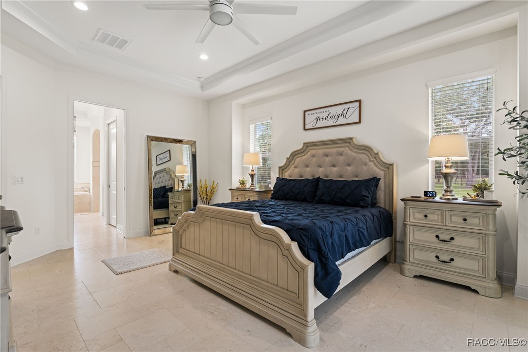 1825 W Oak Valley Court