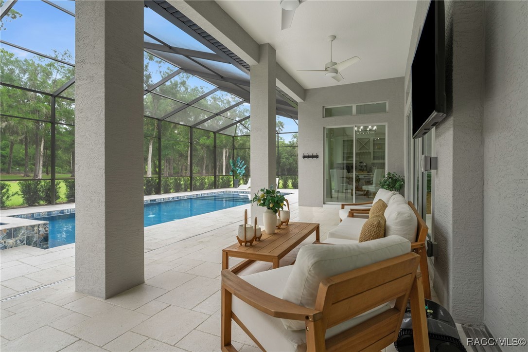 1825 W Oak Valley Court