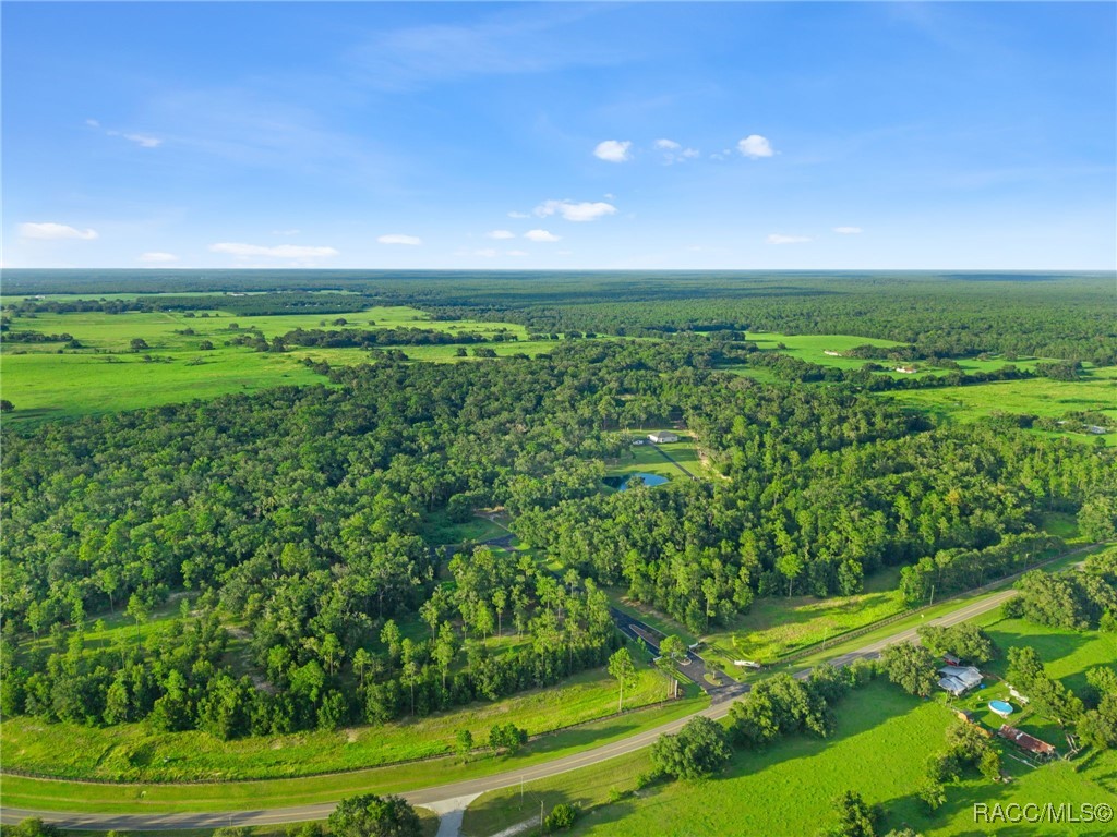 1825 W Oak Valley Court